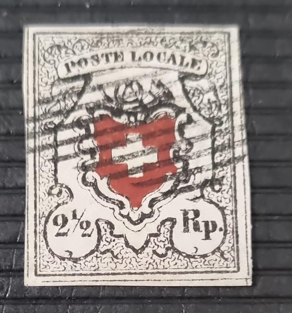 Poste Locale mit Kreuzeinfassung