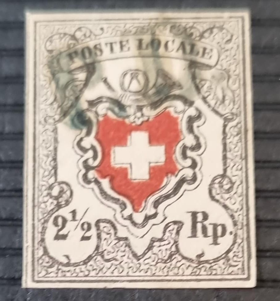 Poste Locale mit Kreuzeinfassung