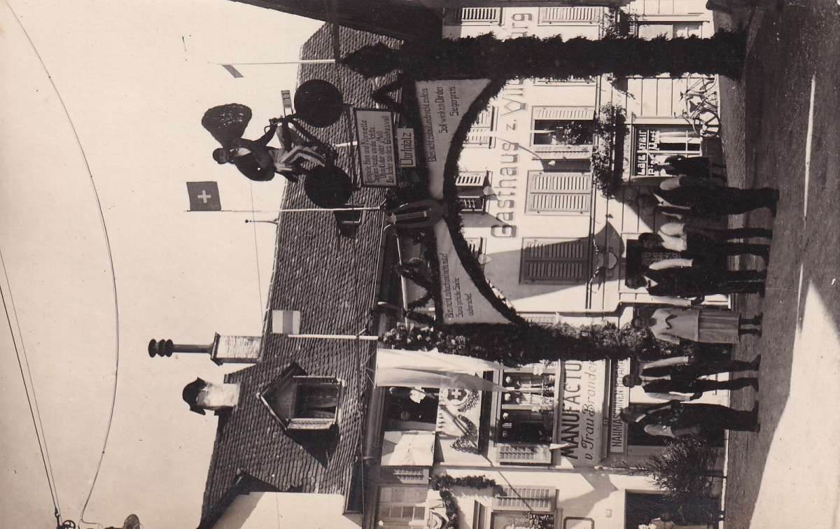 1910 Zug mit Gasthaus zur Wildenburg