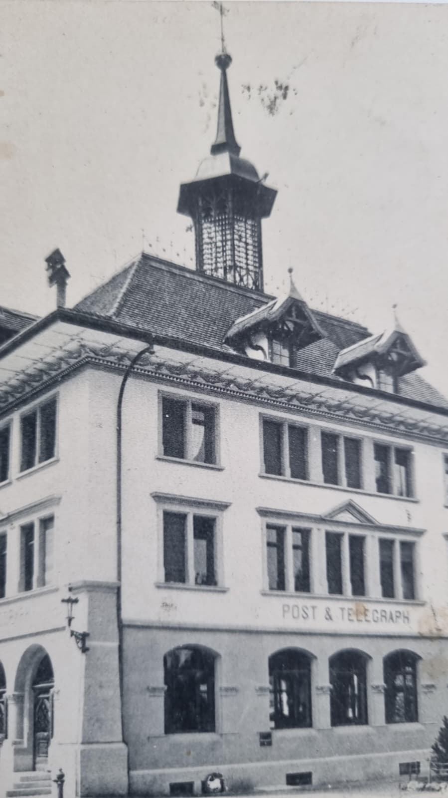 Lenzburg Postgebäude